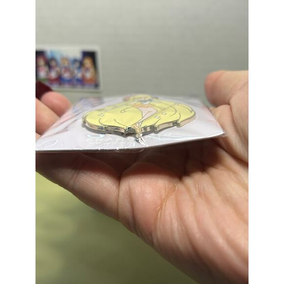 Mamobot Sailor Moon Anime Pin Sailor Venus Top Model Senshi - Picture 9 of 9